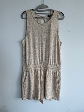 Splendid Cream Leopard-Print Sleeveless Top